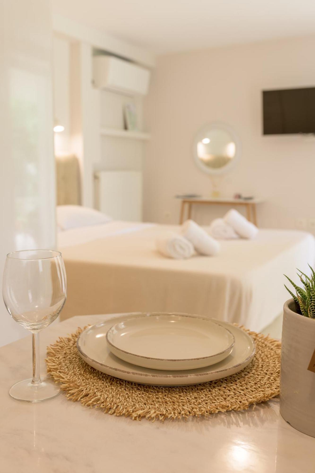 Cactus - Blooming Garden Apartments กาลามาตา ภายนอก รูปภาพ